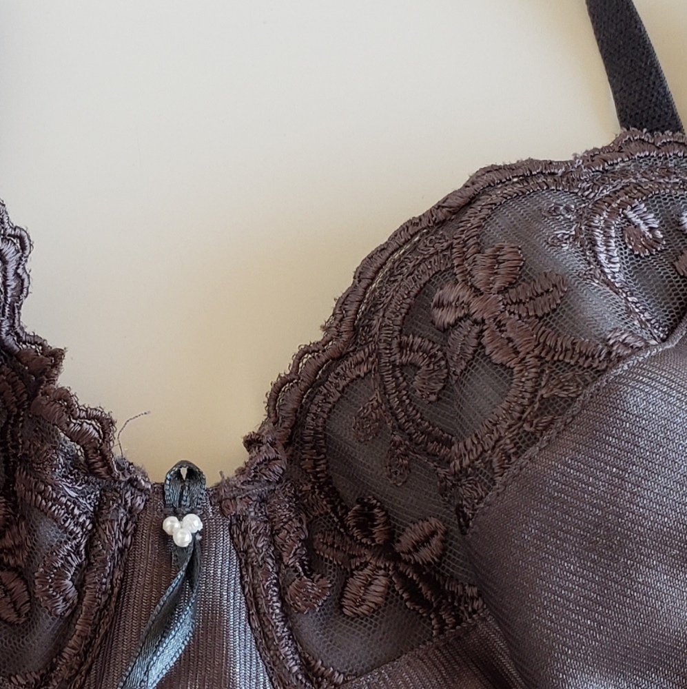 Wacoal gray bra - Picture 5 of 8